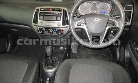Acheter Occasion Voiture Hyundai i20 Blanc à Beitbridge, Matabeleland South Acheter Occasion Voiture Hyundai i20 Blanc à Beitbridge, Matabeleland South