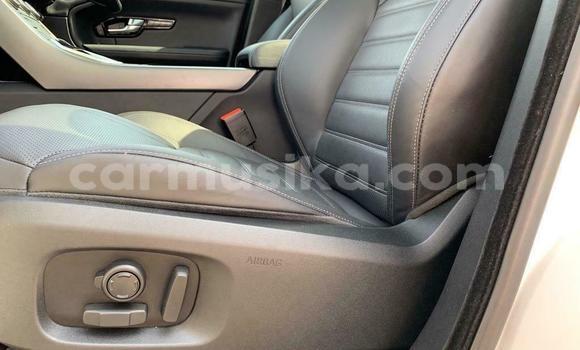 Tenga Tsaru Land Rover Range Rover Evoque Chena Mota in Harare in Harare Tenga Tsaru Land Rover Range Rover Evoque Chena Mota in Harare in Harare