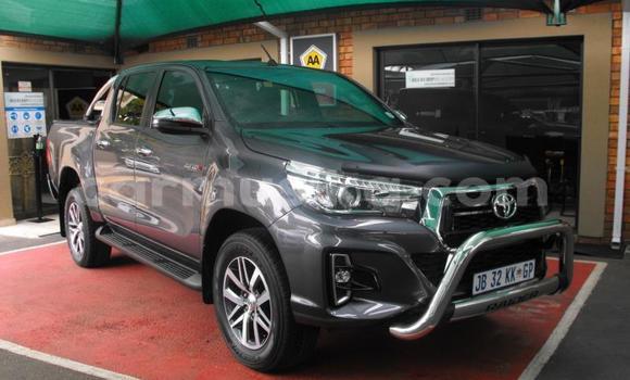 Tenga Tsaru Toyota Hilux Zvimwe Mota in Bulawayo in Bulawayo Tenga Tsaru Toyota Hilux Zvimwe Mota in Bulawayo in Bulawayo