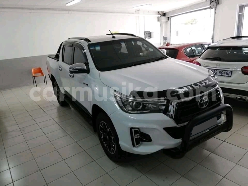 Big with watermark toyota hilux matabeleland south beitbridge 17765