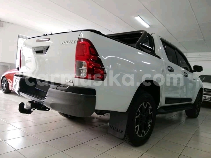 Big with watermark toyota hilux matabeleland south beitbridge 17765