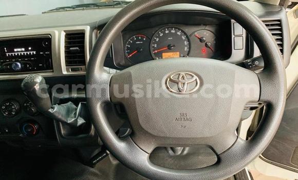 Tenga Tsaru Toyota Hiace Chena Mota in Bulawayo in Bulawayo Tenga Tsaru Toyota Hiace Chena Mota in Bulawayo in Bulawayo