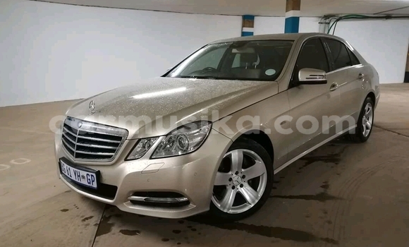 Tenga Tsaru Mercedes‒Benz E–Class Zvimwe Mota in Beitbridge in Matabeleland South