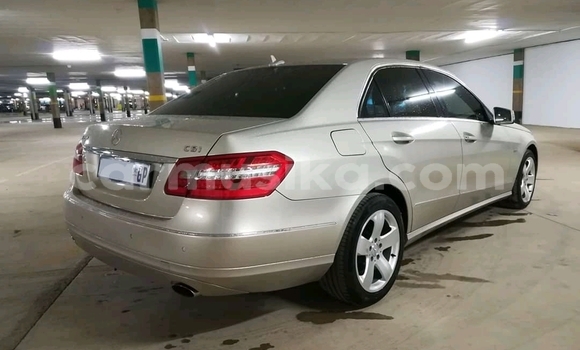 Tenga Tsaru Mercedes‒Benz E–Class Zvimwe Mota in Beitbridge in Matabeleland South Tenga Tsaru Mercedes‒Benz E–Class Zvimwe Mota in Beitbridge in Matabeleland South