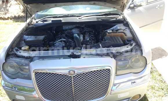 Tenga Tsaru Chrysler 300 Sirivha Mota in Alexandra Park in Harare Tenga Tsaru Chrysler 300 Sirivha Mota in Alexandra Park in Harare