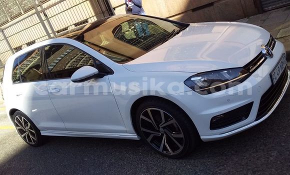 Buy Used Volkswagen Golf GTI White Car in Beitbridge in Matabeleland South