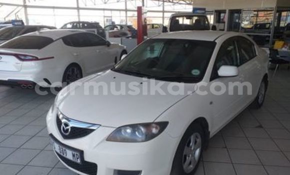 Buy Used Mazda 3 White Car in Beitbridge in Matabeleland South