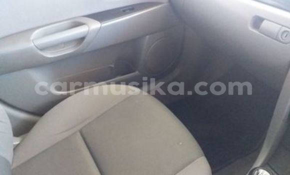 Nunua Ilio tumika Mazda 3 Nyeupe Gari ndani ya Beitbridge nchini Matabeleland Kusini Nunua Ilio tumika Mazda 3 Nyeupe Gari ndani ya Beitbridge nchini Matabeleland Kusini