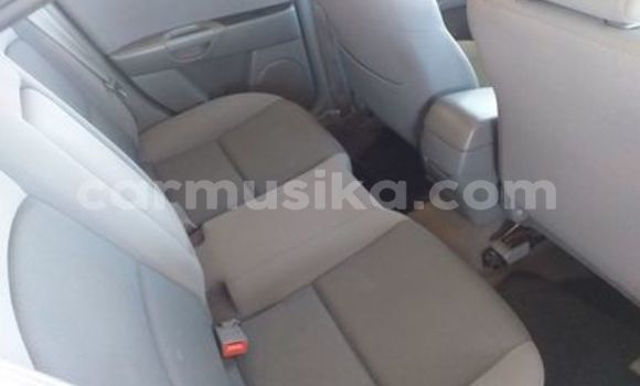 Nunua Ilio tumika Mazda 3 Nyeupe Gari ndani ya Beitbridge nchini Matabeleland Kusini Nunua Ilio tumika Mazda 3 Nyeupe Gari ndani ya Beitbridge nchini Matabeleland Kusini