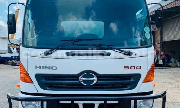 Nunua Ilio tumika Hino 300 Series Nyingine Lori ndani ya Beitbridge nchini Matabeleland Kusini Nunua Ilio tumika Hino 300 Series Nyingine Lori ndani ya Beitbridge nchini Matabeleland Kusini