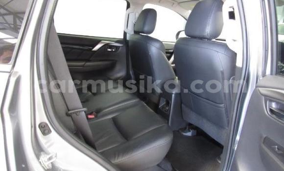 Acheter Occasion Voiture Mitsubishi Pajero Autre à Beitbridge, Matabeleland South Acheter Occasion Voiture Mitsubishi Pajero Autre à Beitbridge, Matabeleland South