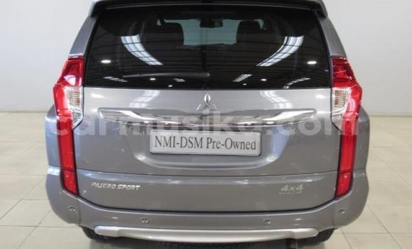 Acheter Occasion Voiture Mitsubishi Pajero Autre à Beitbridge, Matabeleland South Acheter Occasion Voiture Mitsubishi Pajero Autre à Beitbridge, Matabeleland South