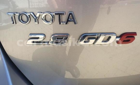 Acheter Occasion Voiture Toyota Fortuner Beige à Beitbridge, Matabeleland South Acheter Occasion Voiture Toyota Fortuner Beige à Beitbridge, Matabeleland South