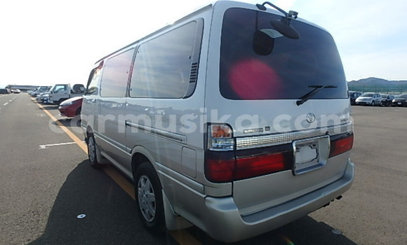 Acheter Occasion Voiture Toyota Hiace Autre à Beitbridge, Matabeleland South Acheter Occasion Voiture Toyota Hiace Autre à Beitbridge, Matabeleland South
