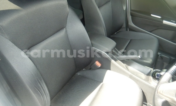 Acheter Occasion Voiture Honda Grace Blanc à Beitbridge, Matabeleland South Acheter Occasion Voiture Honda Grace Blanc à Beitbridge, Matabeleland South