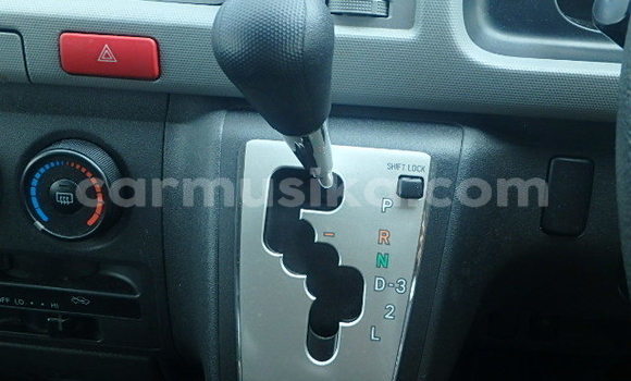 Nunua Ilio tumika Toyota Hiace Nyeupe Gari ndani ya Beitbridge nchini Matabeleland Kusini Nunua Ilio tumika Toyota Hiace Nyeupe Gari ndani ya Beitbridge nchini Matabeleland Kusini