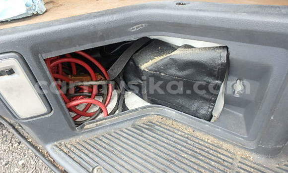 Tenga Tsaru Toyota Hiace Zvimwe Mota in Beitbridge in Matabeleland South Tenga Tsaru Toyota Hiace Zvimwe Mota in Beitbridge in Matabeleland South