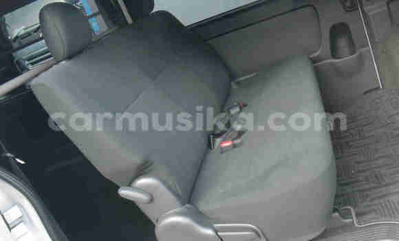 Buy Used Toyota Hiace White Car in Beitbridge in Matabeleland South Buy Used Toyota Hiace White Car in Beitbridge in Matabeleland South