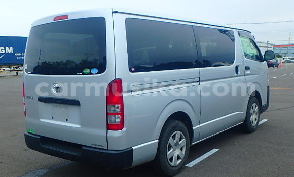 Acheter Occasion Voiture Toyota Hiace Autre à Beitbridge, Matabeleland South Acheter Occasion Voiture Toyota Hiace Autre à Beitbridge, Matabeleland South