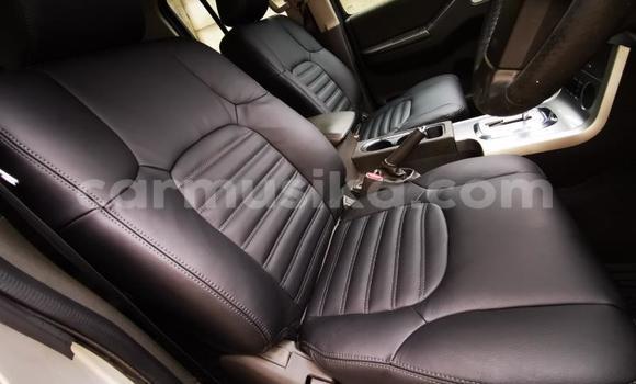 Acheter Occasion Voiture Nissan Navara Gris à Bulawayo, Bulawayo Acheter Occasion Voiture Nissan Navara Gris à Bulawayo, Bulawayo