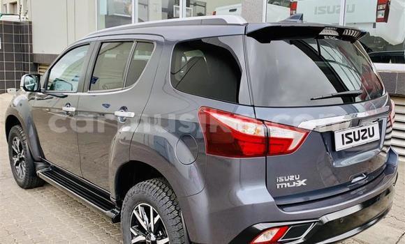 Acheter Occasion Voiture Isuzu MU-X Bleu à Beitbridge, Matabeleland South Acheter Occasion Voiture Isuzu MU-X Bleu à Beitbridge, Matabeleland South