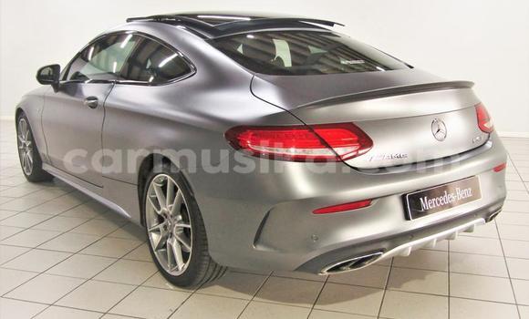 Tenga Tsaru Mercedes‒Benz C-klasse AMG Sirivha Mota in Bulawayo in Bulawayo Tenga Tsaru Mercedes‒Benz C-klasse AMG Sirivha Mota in Bulawayo in Bulawayo