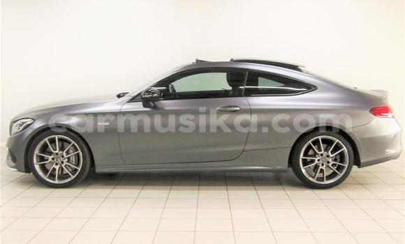 Tenga Tsaru Mercedes‒Benz C-klasse AMG Sirivha Mota in Bulawayo in Bulawayo Tenga Tsaru Mercedes‒Benz C-klasse AMG Sirivha Mota in Bulawayo in Bulawayo