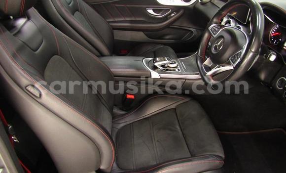 Tenga Tsaru Mercedes‒Benz C-klasse AMG Sirivha Mota in Bulawayo in Bulawayo Tenga Tsaru Mercedes‒Benz C-klasse AMG Sirivha Mota in Bulawayo in Bulawayo