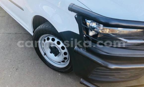 Acheter Occasion Voiture Volkswagen Caddy Blanc à Beitbridge, Matabeleland South Acheter Occasion Voiture Volkswagen Caddy Blanc à Beitbridge, Matabeleland South