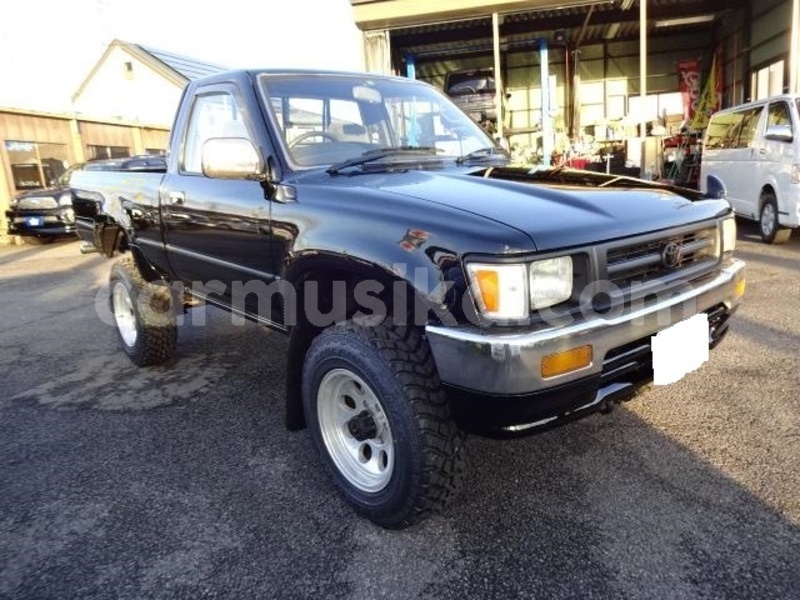 Big with watermark toyota hilux matabeleland south beitbridge 17821