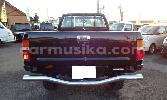 Acheter Occasion Voiture Toyota Hilux Noir à Beitbridge, Matabeleland South Acheter Occasion Voiture Toyota Hilux Noir à Beitbridge, Matabeleland South