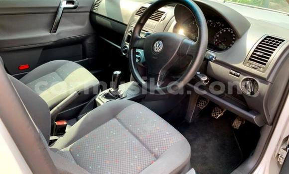 Nunua Ilio tumika Volkswagen Polo Nyeupe Gari ndani ya Beitbridge nchini Matabeleland Kusini Nunua Ilio tumika Volkswagen Polo Nyeupe Gari ndani ya Beitbridge nchini Matabeleland Kusini