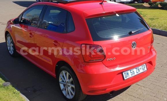 Tenga Tsaru Volkswagen Polo Tsvuku Mota in Beitbridge in Matabeleland South Tenga Tsaru Volkswagen Polo Tsvuku Mota in Beitbridge in Matabeleland South