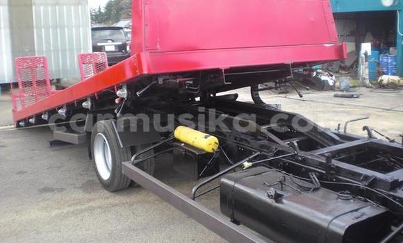 Acheter Occasion Utilitaire Mitsubishi Canter Rouge à Beitbridge, Matabeleland South Acheter Occasion Utilitaire Mitsubishi Canter Rouge à Beitbridge, Matabeleland South