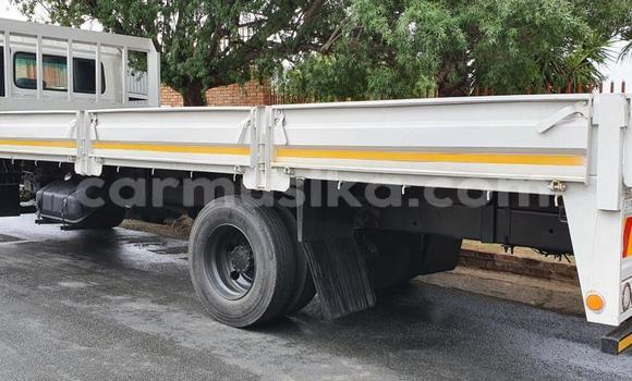 Buy Used Nissan UD White Truck in Beitbridge in Matabeleland South Buy Used Nissan UD White Truck in Beitbridge in Matabeleland South
