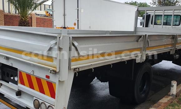 Buy Used Nissan UD White Truck in Beitbridge in Matabeleland South Buy Used Nissan UD White Truck in Beitbridge in Matabeleland South