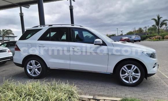 Buy Used Mercedes‒Benz AMG GLC White Car in Beitbridge in Matabeleland South Buy Used Mercedes‒Benz AMG GLC White Car in Beitbridge in Matabeleland South