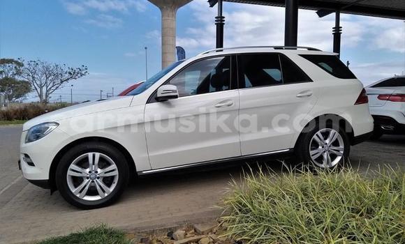 Buy Used Mercedes‒Benz AMG GLC White Car in Beitbridge in Matabeleland South Buy Used Mercedes‒Benz AMG GLC White Car in Beitbridge in Matabeleland South
