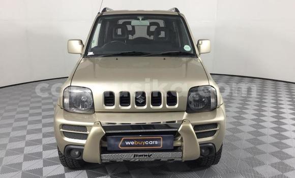 Nunua Ilio tumika Suzuki Jimny Beige Gari ndani ya Beitbridge nchini Matabeleland Kusini Nunua Ilio tumika Suzuki Jimny Beige Gari ndani ya Beitbridge nchini Matabeleland Kusini