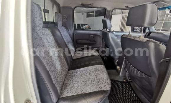 Tenga Tsaru Toyota Hilux Chena Mota in Beitbridge in Matabeleland South Tenga Tsaru Toyota Hilux Chena Mota in Beitbridge in Matabeleland South