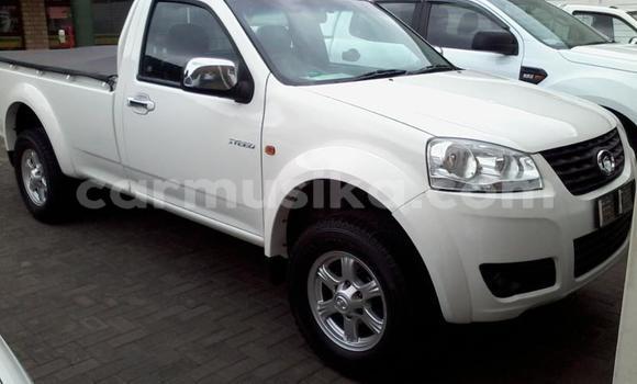 Buy Used Isuzu KB White Car in Beitbridge in Matabeleland South