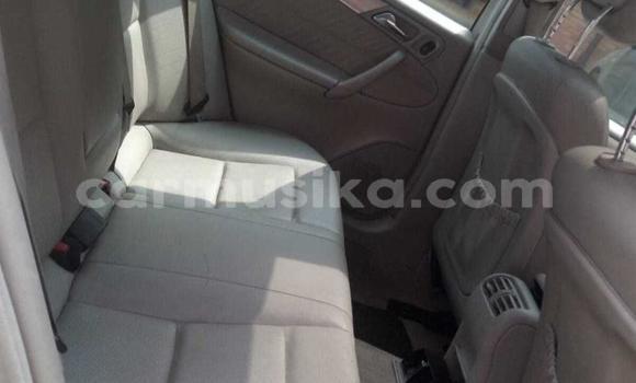 Buy Used Mercedes‒Benz C–Class Silver Car in Beitbridge in Matabeleland South Buy Used Mercedes‒Benz C–Class Silver Car in Beitbridge in Matabeleland South
