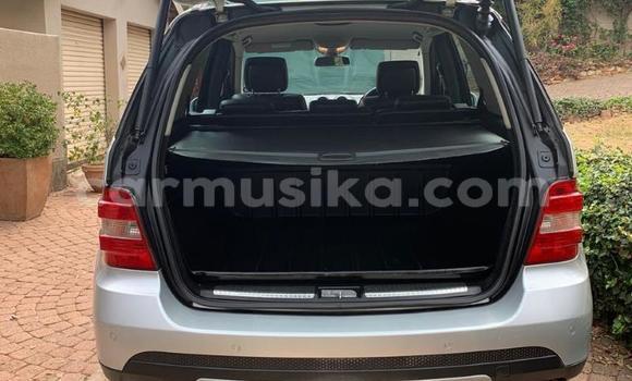 Buy Used Mercedes‒Benz ML–Class Silver Car in Beitbridge in Matabeleland South Buy Used Mercedes‒Benz ML–Class Silver Car in Beitbridge in Matabeleland South