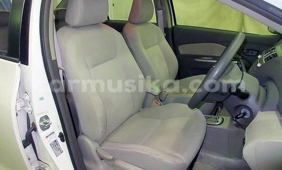 Acheter Occasion Voiture Toyota Belta Blanc à Beitbridge, Matabeleland South Acheter Occasion Voiture Toyota Belta Blanc à Beitbridge, Matabeleland South