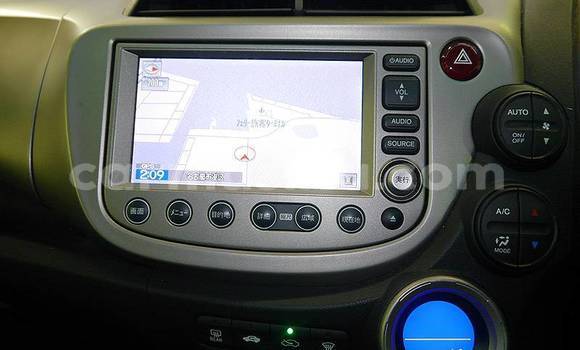 Nunua Ilio tumika Honda Fit Fedha Gari ndani ya Beitbridge nchini Matabeleland Kusini Nunua Ilio tumika Honda Fit Fedha Gari ndani ya Beitbridge nchini Matabeleland Kusini