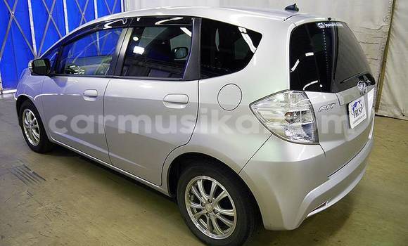 Nunua Ilio tumika Honda Fit Fedha Gari ndani ya Beitbridge nchini Matabeleland Kusini Nunua Ilio tumika Honda Fit Fedha Gari ndani ya Beitbridge nchini Matabeleland Kusini