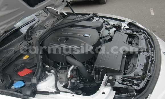 Buy Used BMW 3–Series White Car in Beitbridge in Matabeleland South Buy Used BMW 3–Series White Car in Beitbridge in Matabeleland South