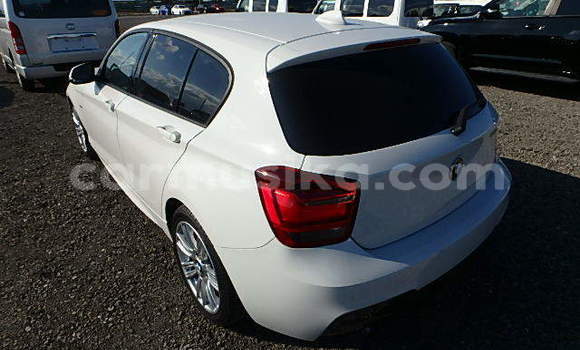 Buy Used BMW 3–Series White Car in Beitbridge in Matabeleland South Buy Used BMW 3–Series White Car in Beitbridge in Matabeleland South
