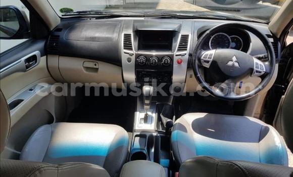 Tenga Tsaru Mitsubishi Pajero Beige Mota in Beitbridge in Matabeleland South Tenga Tsaru Mitsubishi Pajero Beige Mota in Beitbridge in Matabeleland South