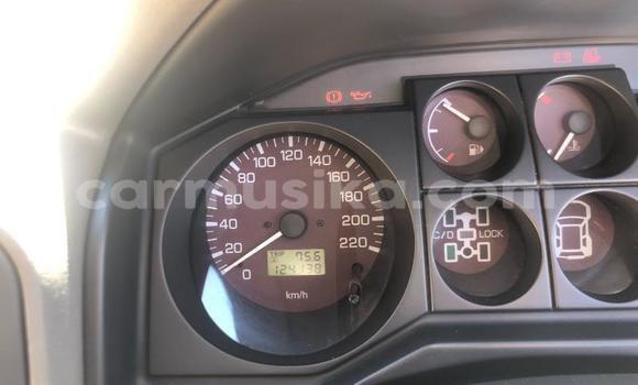 Acheter Occasion Voiture Mitsubishi Pajero Blanc à Beitbridge, Matabeleland South Acheter Occasion Voiture Mitsubishi Pajero Blanc à Beitbridge, Matabeleland South